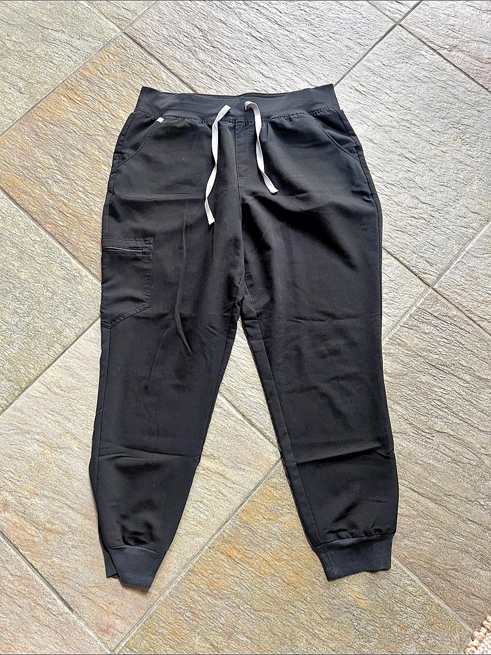 FIGS Zamora Jogger Scrub Pants Black
